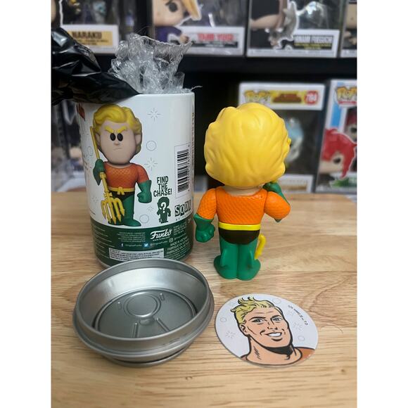 VAULTED LIMITED EDITION Aquaman Funko Soda DC Comics Arthur Justice League Movie - Picture 2 of 2